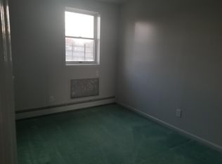 164-07 82nd Rd #3, Jamaica, NY 11432