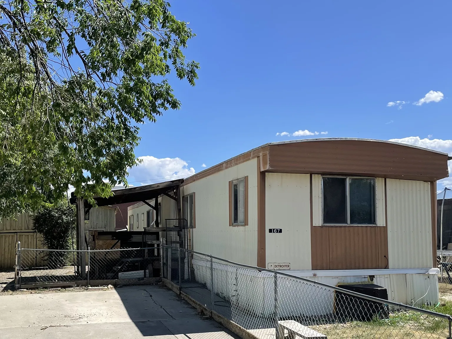167 Montrose Dr - 22-21 — Photo 1