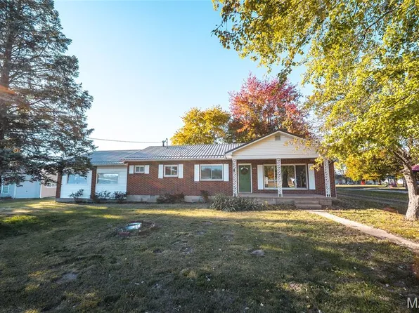 612 N Commercial St, Crocker, MO 65452