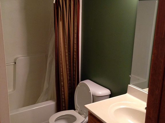 5th image of 301 Platt Dr