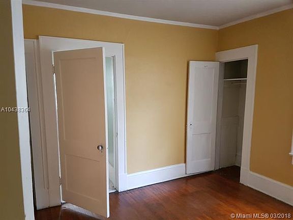 5th image of 352 W 23rd St