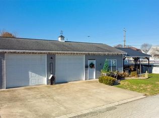 910 27th St, Vienna, WV 26105