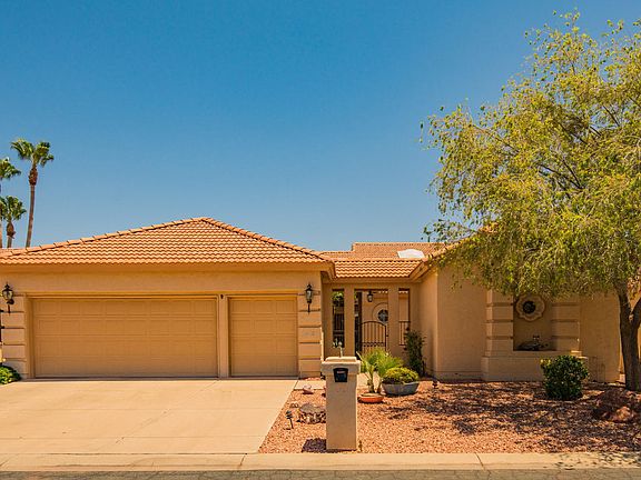 2nd image of 10825 E Silvertree Dr