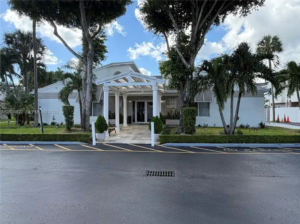 6740 NW 175th Ln #F-20, Hialeah, FL 33015