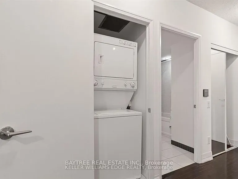 25 Carlton St #2308 — Photo 14
