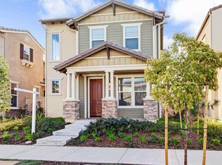 182 Stage Trail Rd, Camarillo, CA 93010