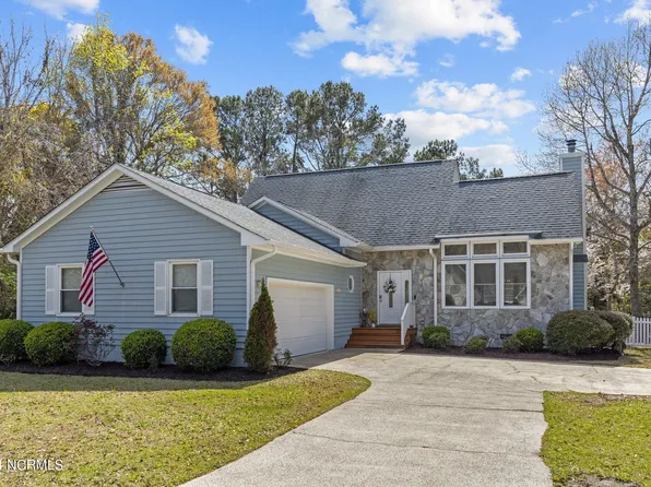 205 Westchester Drive, Morehead City, NC 28557