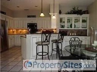 709 Jonathan Dr, Euless, TX 76040