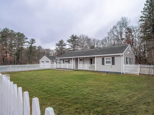 72 Charlton St, Oxford, MA 01540