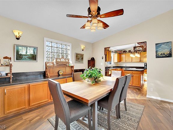 5th image of 2611 N Idlewild St