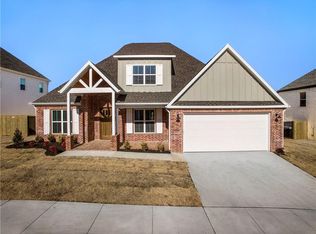 3446 E Galaxy Cir, Fayetteville, AR 72701