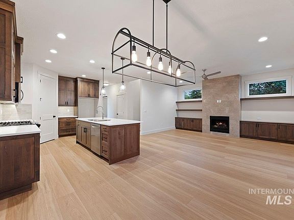 4th image of 3736 N Jackie Ln