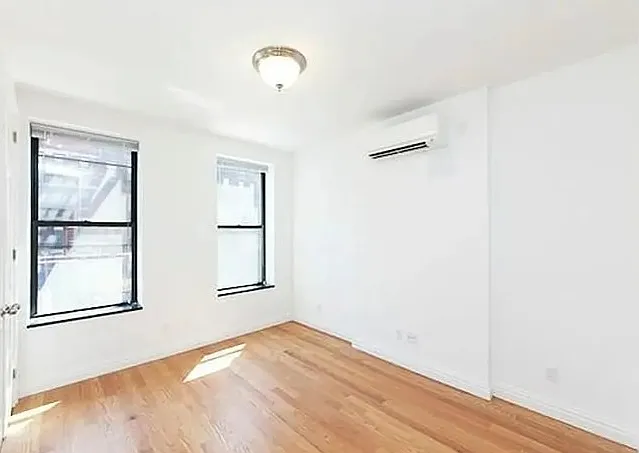 749 9th Ave #202 — Photo 5