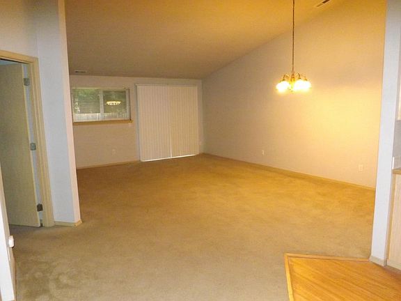 5th image of 12808 164th St E