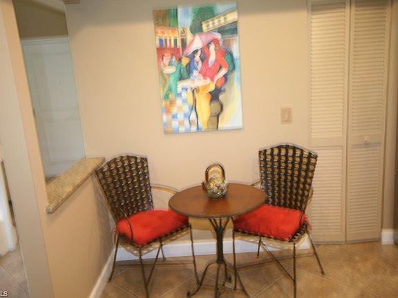 4th image of 823 Meadowland Dr