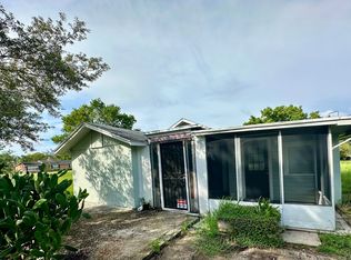 1319 S Mount Homer Rd, Tavares, FL 32778