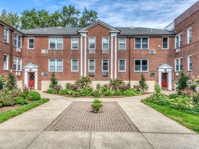 706 Palmer Ct APT 2D, Mamaroneck, NY, 10543