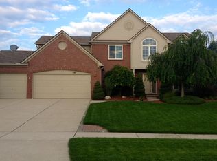 2161 Rolling Rock Dr, Brighton, MI