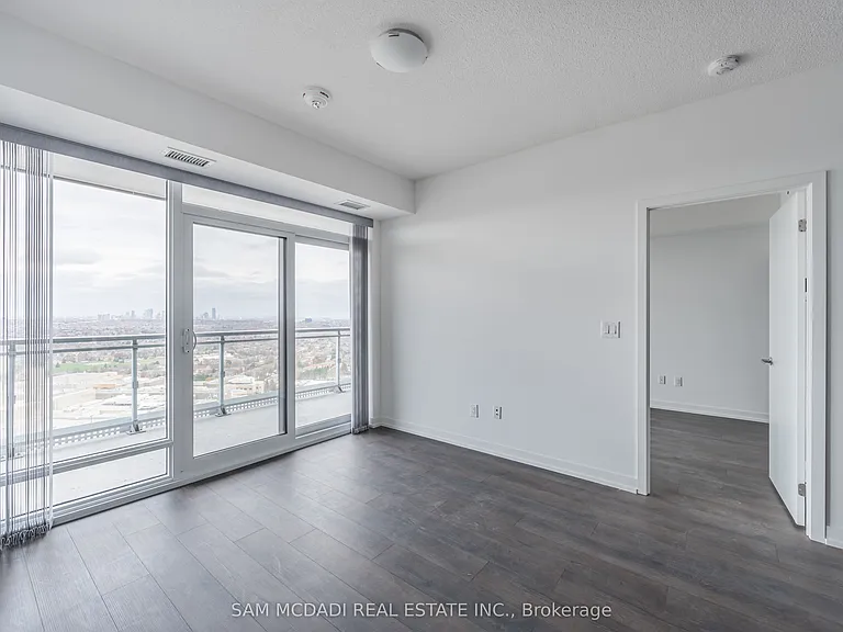 2520 Eglinton Ave W #1714 — Photo 11