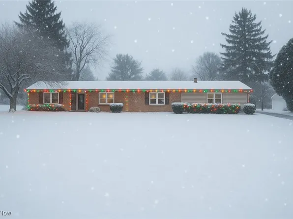 8304 Sharon Ave NW, North Canton, OH 44720