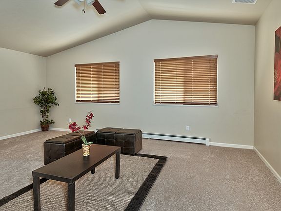 5th image of 3020 Oakwood Dr