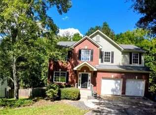 950 Walnut Creek Dr NW, Lilburn, GA 30047