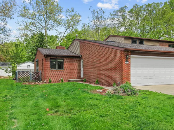 3304 Halifax Dr APT B, Champaign, IL 61822