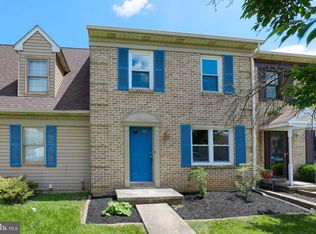 2646 Northfield Dr, East Petersburg, PA