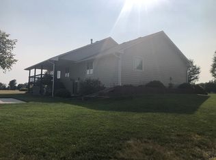 8 Quivira Hts, Lyons, KS 67554