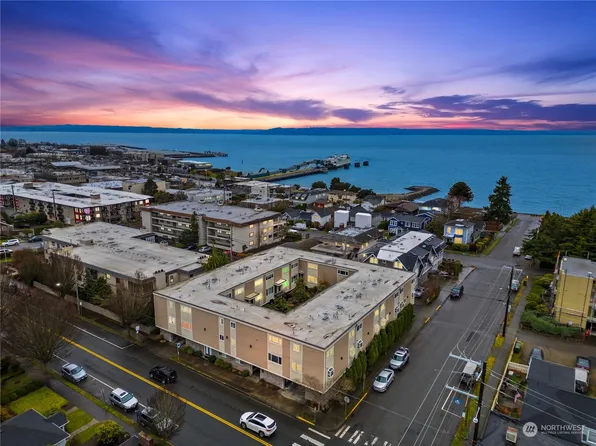 233 3rd Avenue N #19, Edmonds, WA 98020
