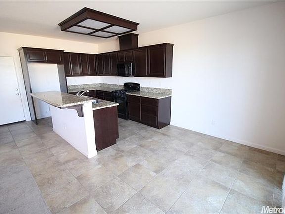 5th image of 7517 Georgica Way