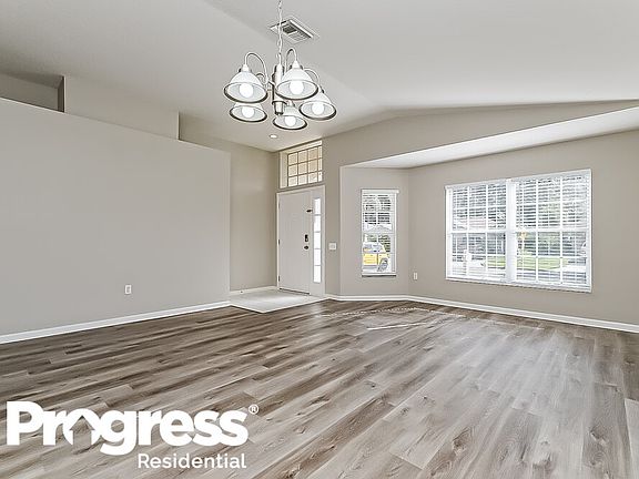 5th image of 30325 Glenham Ct