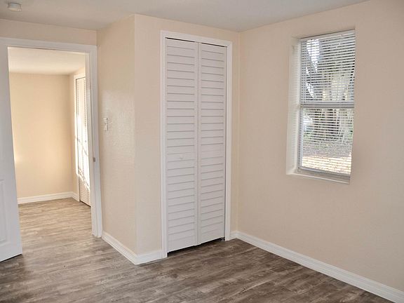 5th image of 1335 1/2 E Bay St