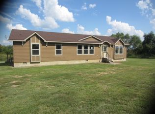 352 S Oxford Rd, Oxford, KS 67119