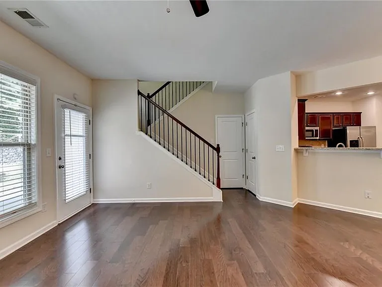 2152 Greencrest Cir — Photo 26