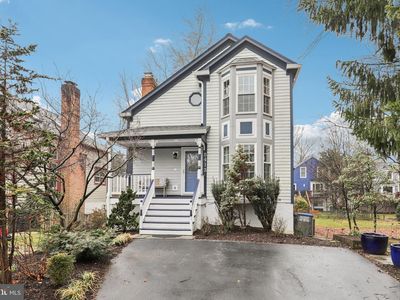 8413 Hollis Ln, Vienna, VA, 22182