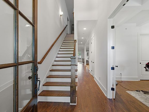 4th image of 4022 Lealand Ln #A