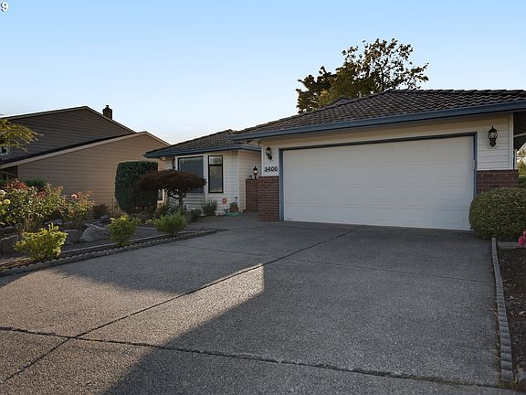 3rd image of 3406 SE 157th Ave