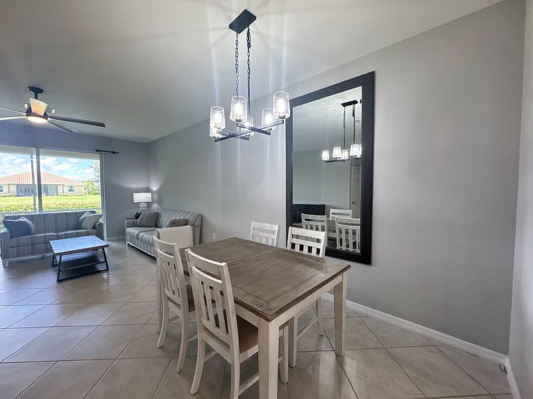 2800 Blossom Way — Photo 5
