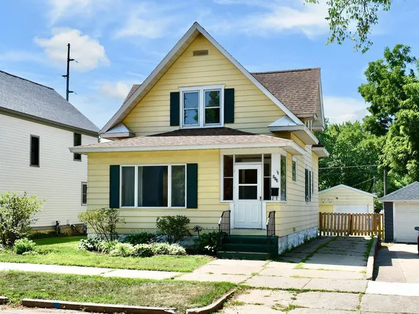 373 E 10th St, Winona, MN 55987