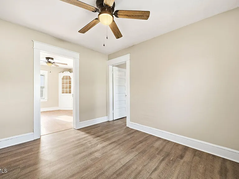 1217 Kentucky Ave — Photo 3