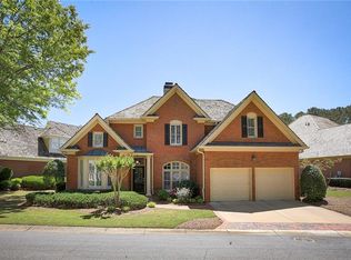 2000 Brookside Dr, Roswell, GA 30076