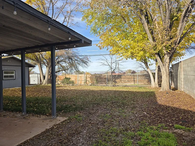 367 Cedar St — Photo 33