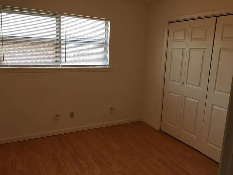 1221 West St. — Photo 9