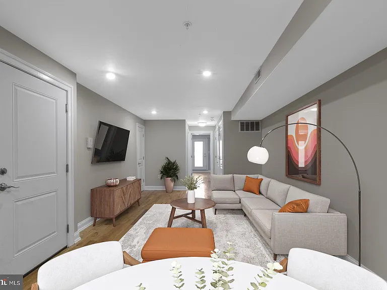 704 Alter St #D — Photo 2