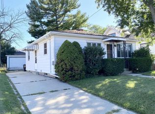 3019 Gilson St, Racine, WI 53403