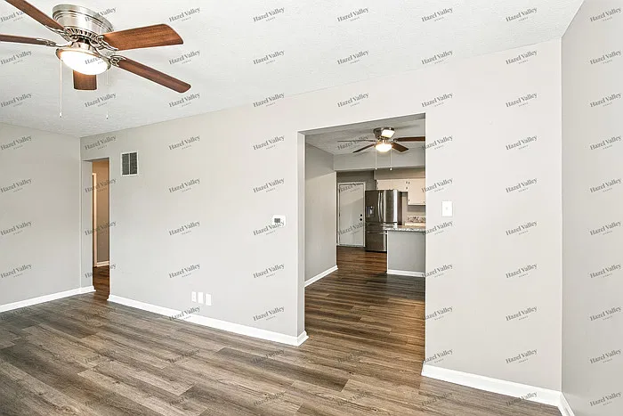 3 bed, 1.0 bath, 1188 sqft, $1,595 — Photo 3
