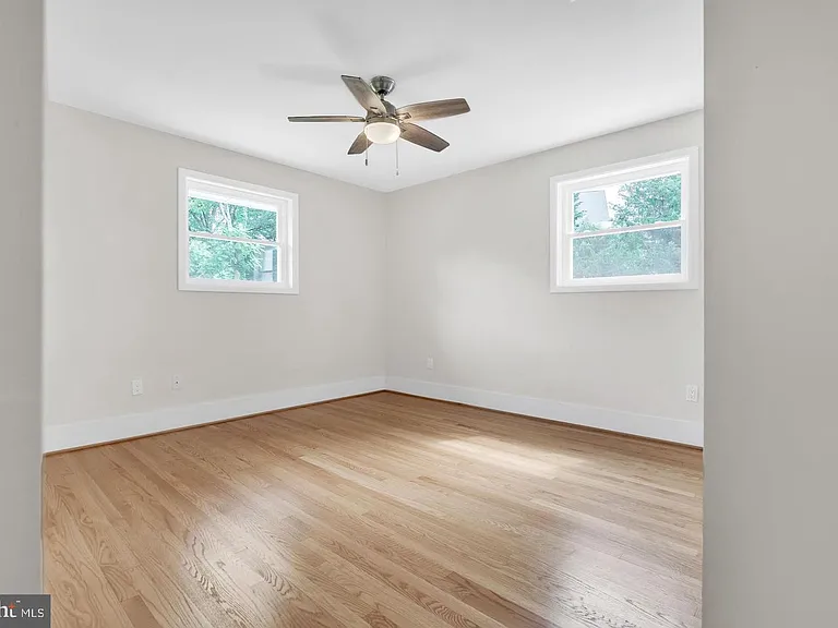 10911 Chandler Rd — Photo 33