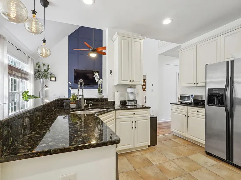 135 Farr Lake Dr — Photo 17
