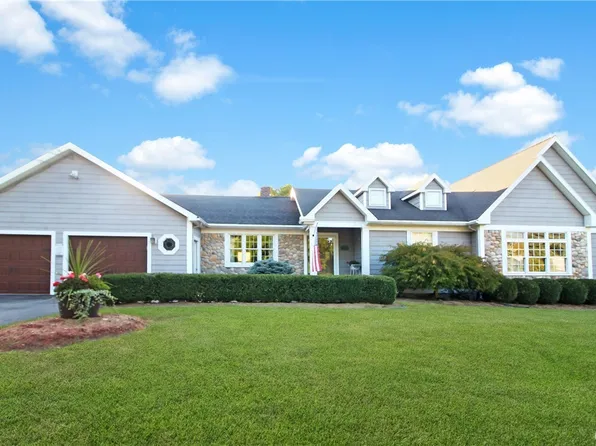 7667 Jay St, Williamson, NY 14589